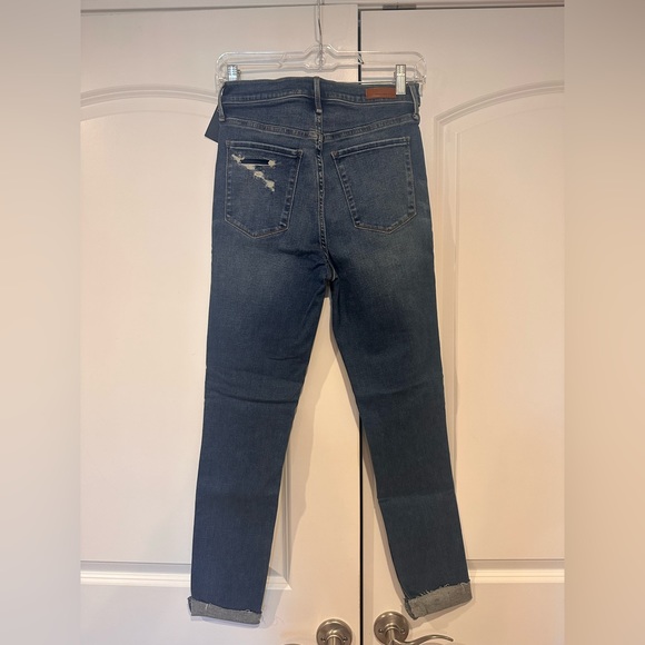 NWT - super skinny high rise distressed jeans - med/dark wash. - Picture 5 of 5
